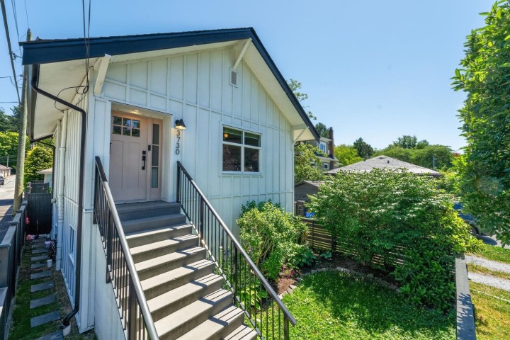 Photo 1 at 3730 Windsor Street, Vancouver East