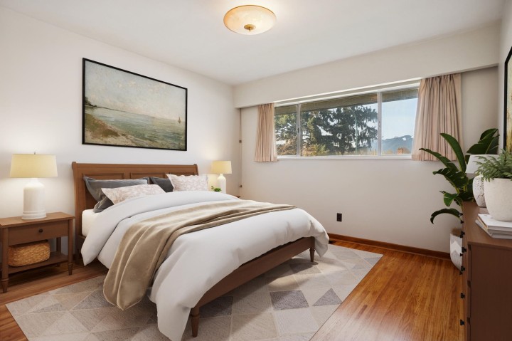 Photo 18 at 925 Nanaimo Street, Grandview Woodland, Vancouver East