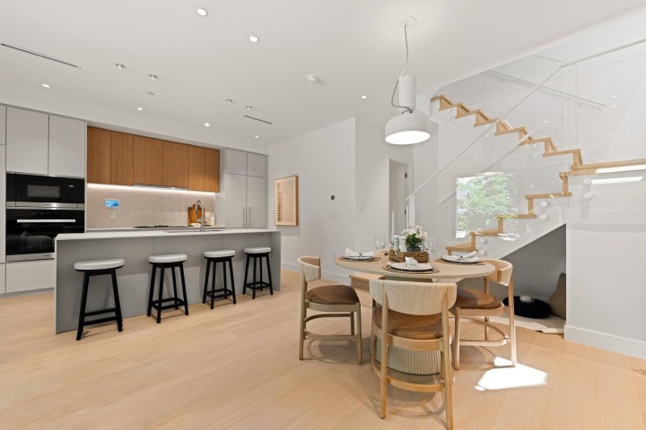 Photo 3 at 1 - 2926 W 12th Avenue, Kitsilano, Vancouver West