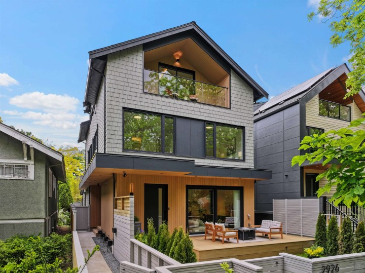 Photo 1 at 1 - 2926 W 12th Avenue, Kitsilano, Vancouver West