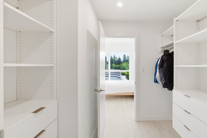 Photo 14 at 513 - 3596 Malsum Drive, Roche Point, North Vancouver