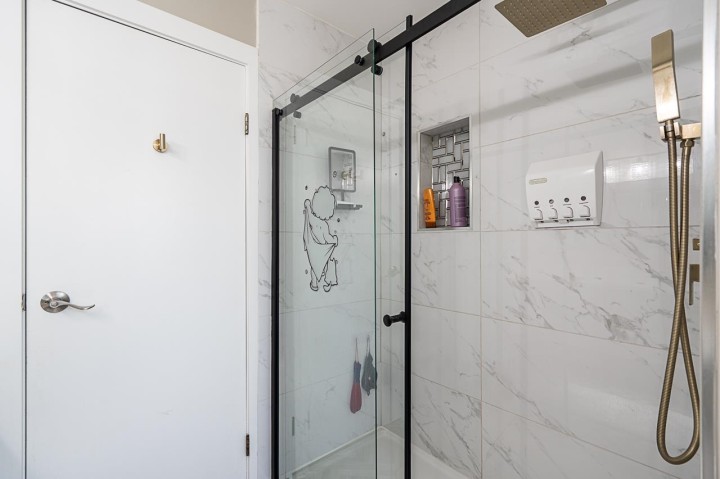 Photo 24 at 2333 Kirkstone Road, North Vancouver