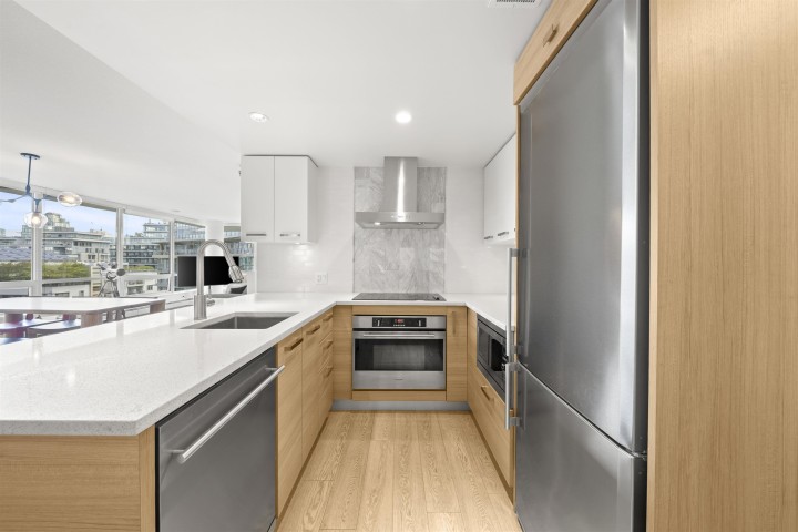 Photo 4 at 908 - 1783 Manitoba Street, False Creek, Vancouver West