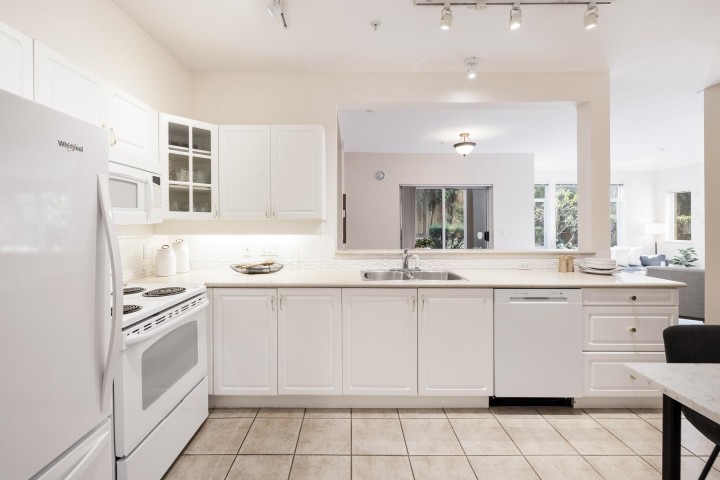 Photo 16 at 206 - 678 W Queens Road, Delbrook, North Vancouver