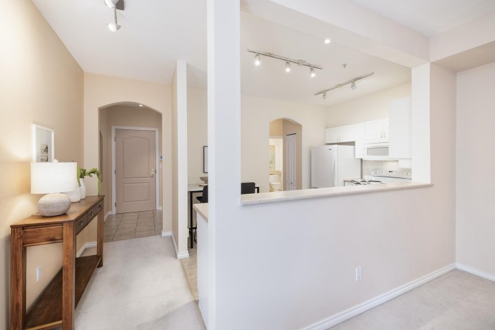 Photo 9 at 206 - 678 W Queens Road, Delbrook, North Vancouver