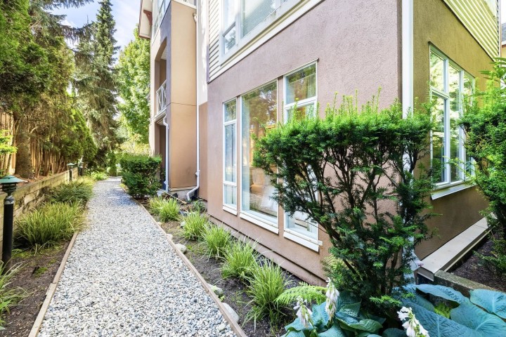 Photo 33 at 206 - 678 W Queens Road, Delbrook, North Vancouver