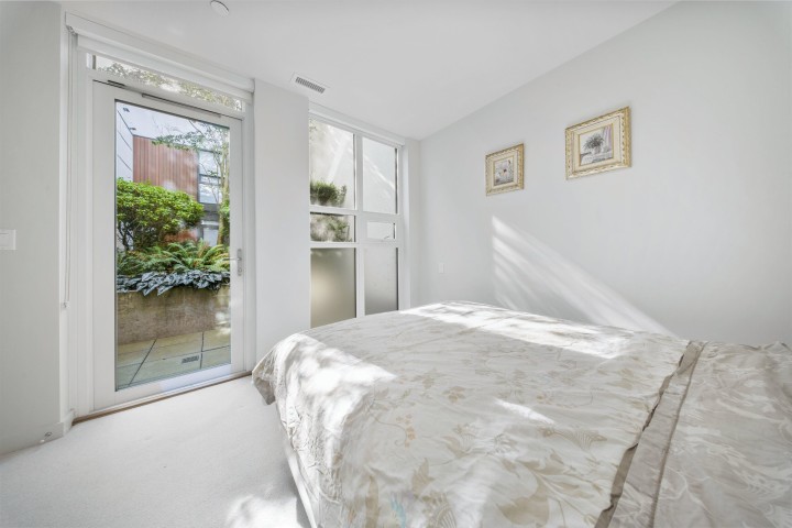 Photo 9 at 203 - 2095 W 44th Avenue, Kerrisdale, Vancouver West