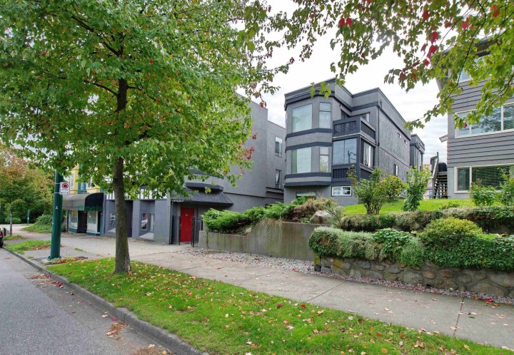 Photo 2 at 2 - 862 E Broadway, Mount Pleasant VE, Vancouver East