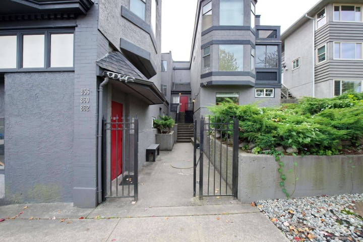 Photo 3 at 2 - 862 E Broadway, Mount Pleasant VE, Vancouver East