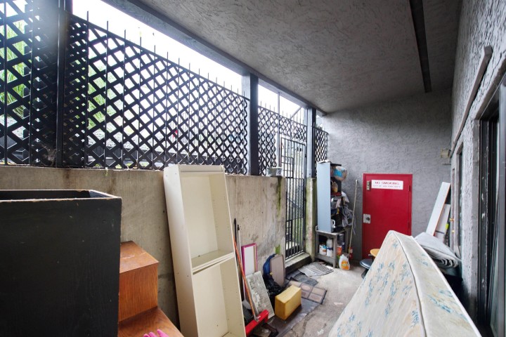 Photo 9 at 2 - 862 E Broadway, Mount Pleasant VE, Vancouver East