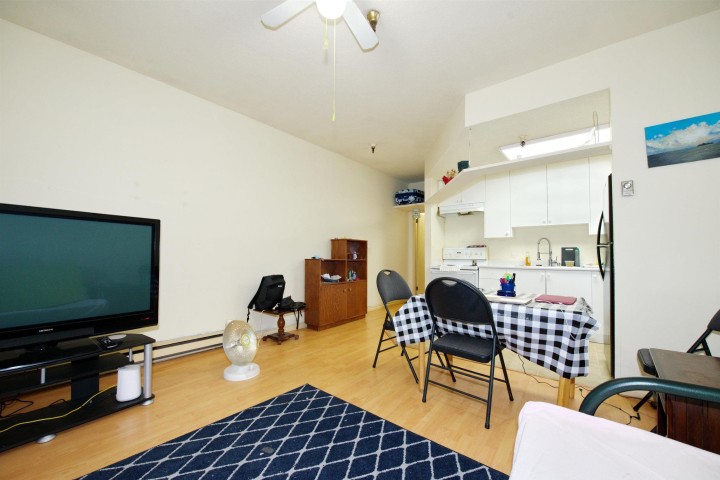 Photo 14 at 2 - 862 E Broadway, Mount Pleasant VE, Vancouver East