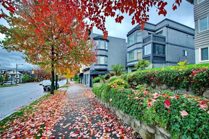 Photo 4 at 2 - 862 E Broadway, Mount Pleasant VE, Vancouver East