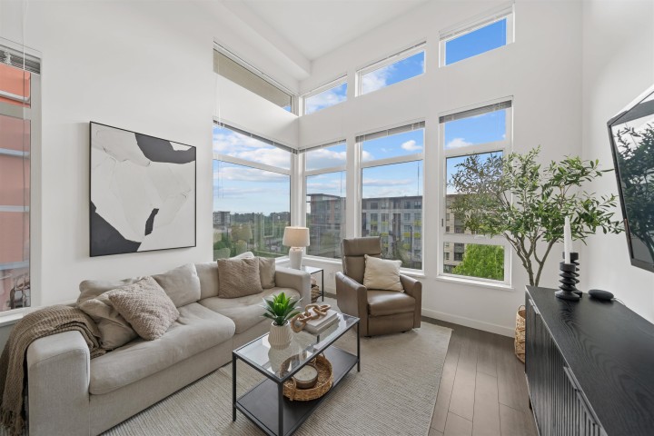 Photo 1 at 502 - 3263 Pierview Crescent, Vancouver East
