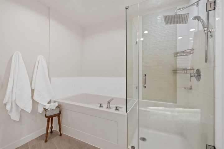 Photo 18 at 502 - 3263 Pierview Crescent, Vancouver East