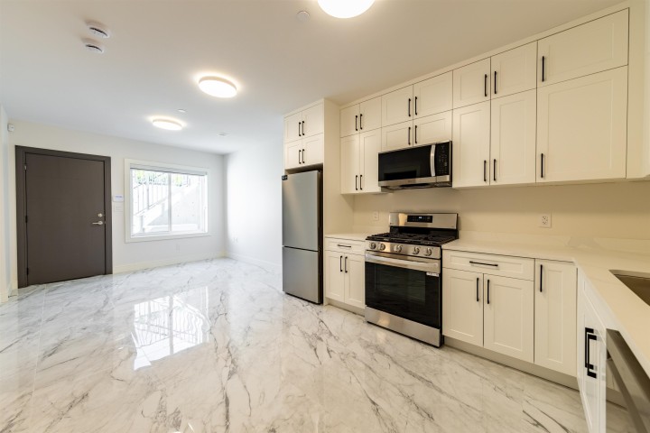 Photo 36 at 840 E 14th Street, North Vancouver
