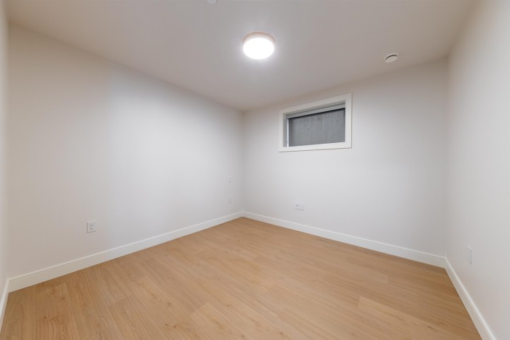 Photo 38 at 840 E 14th Street, North Vancouver