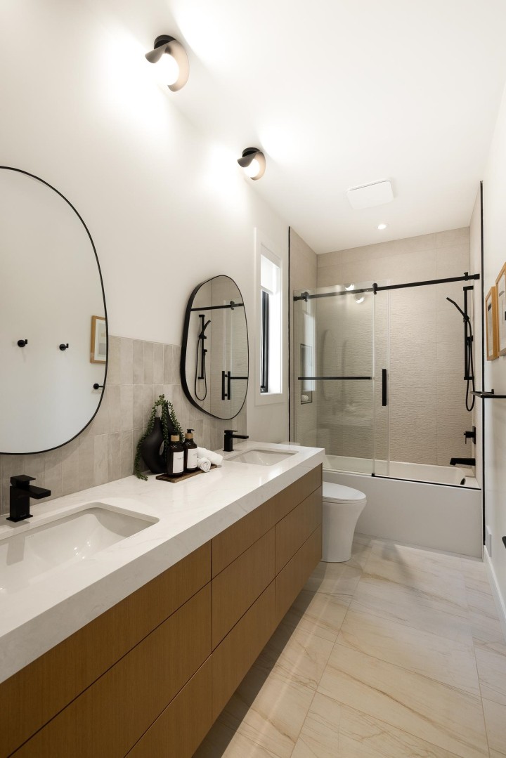 Photo 25 at 1385 19th Street, Ambleside, West Vancouver