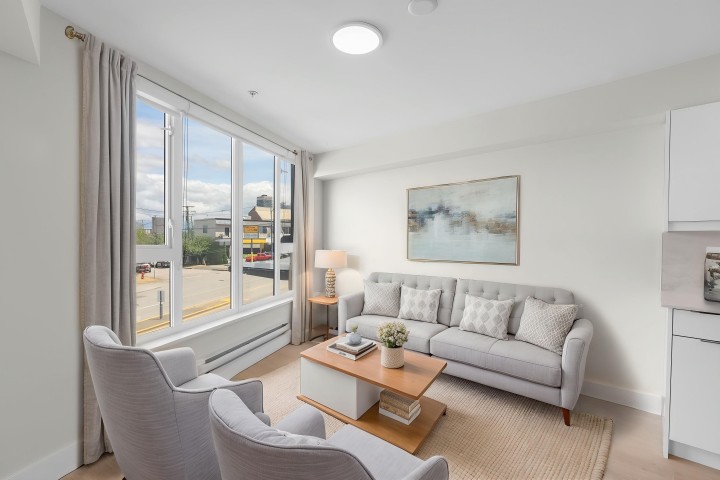 Photo 4 at 207 - 3050 Kingsway, Collingwood VE, Vancouver East