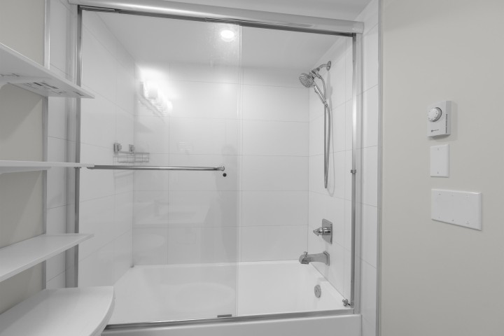 Photo 25 at 207 - 3050 Kingsway, Collingwood VE, Vancouver East