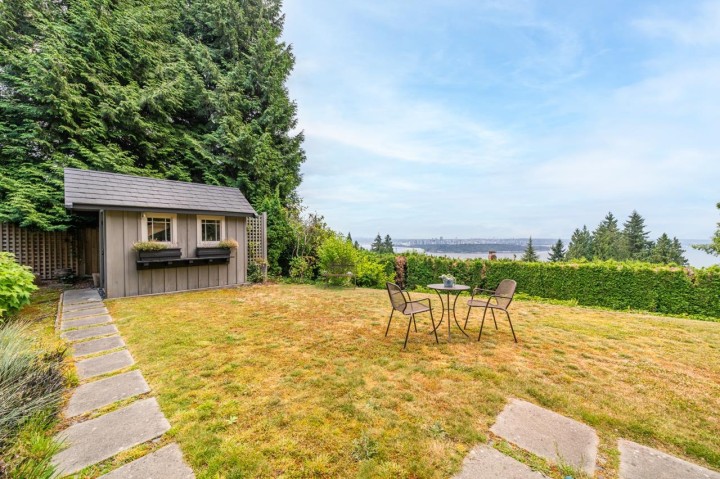 Photo 31 at 2478 Westhill Court, Westhill, West Vancouver
