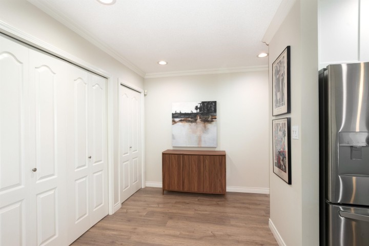 Photo 3 at 706 - 1500 Ostler Court, Indian River, North Vancouver