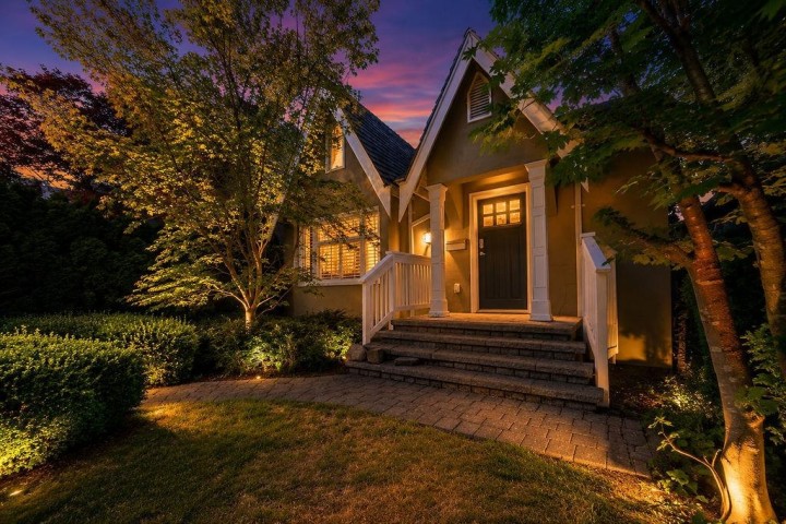 Photo 2 at 4549 W 12th Avenue, Point Grey, Vancouver West