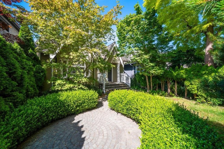 Photo 3 at 4549 W 12th Avenue, Point Grey, Vancouver West
