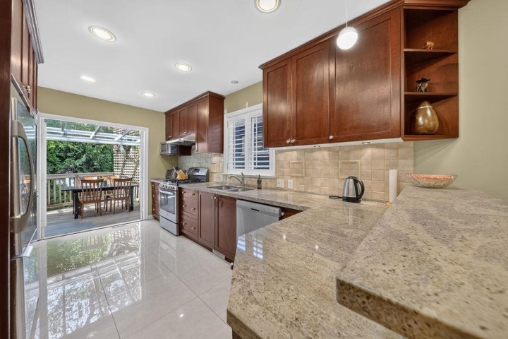Photo 15 at 4549 W 12th Avenue, Point Grey, Vancouver West
