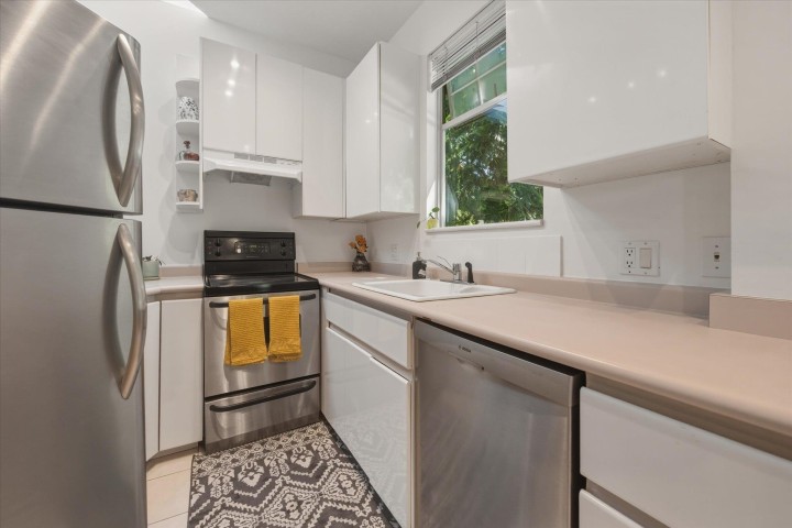 Photo 8 at 1239 E 22nd Avenue, Vancouver East
