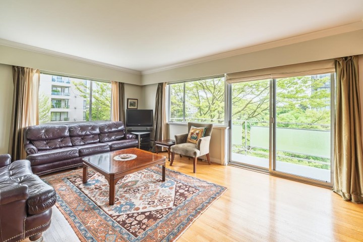 Photo 2 at 502 - 2409 W 43rd Avenue, Vancouver West