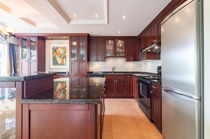 Photo 10 at 502 - 2409 W 43rd Avenue, Vancouver West