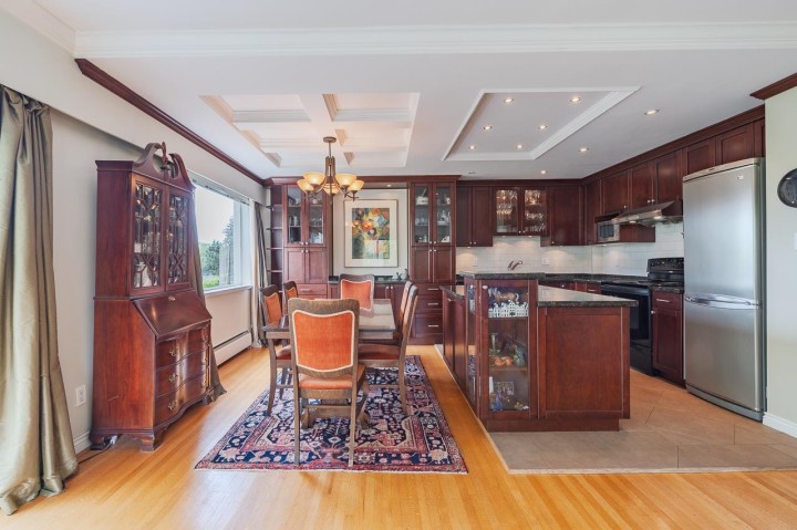 Photo 8 at 502 - 2409 W 43rd Avenue, Vancouver West