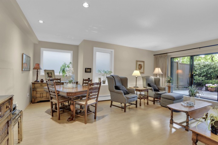 Photo 6 at 104 - 1424 Walnut Street, Kitsilano, Vancouver West