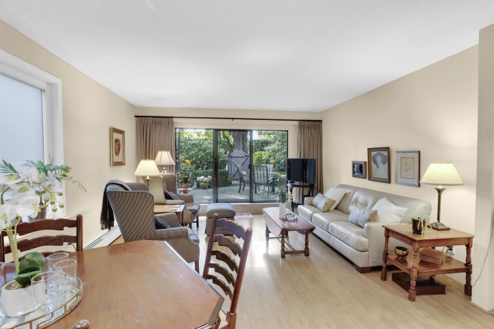 Photo 9 at 104 - 1424 Walnut Street, Kitsilano, Vancouver West