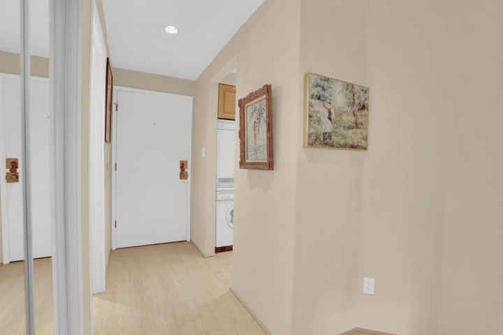 Photo 19 at 104 - 1424 Walnut Street, Kitsilano, Vancouver West