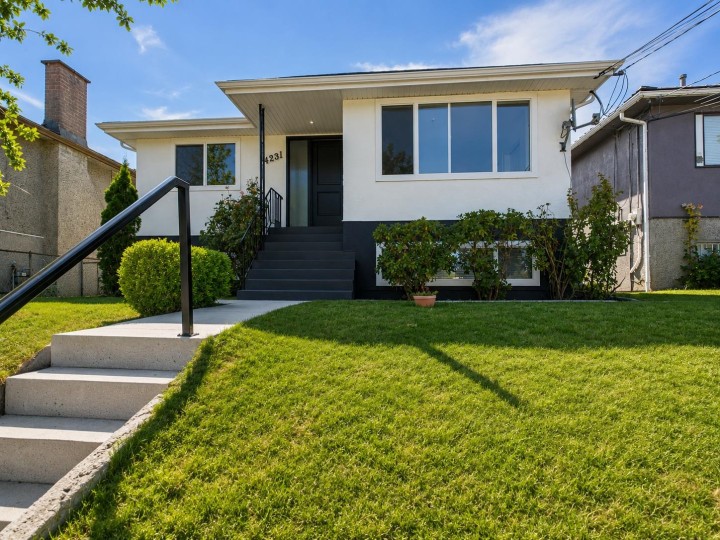 Photo 1 at 4231 Fleming Street, Knight, Vancouver East