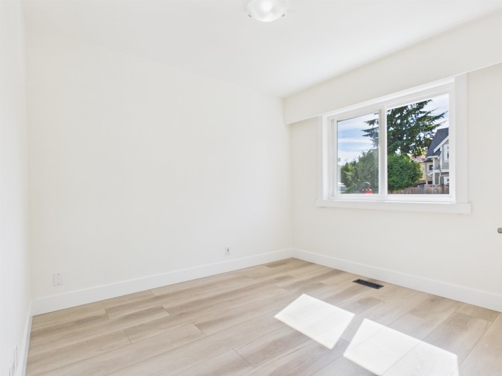 Photo 4 at 4231 Fleming Street, Knight, Vancouver East