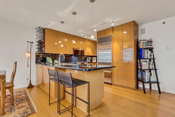 Photo 6 at 1404 - 819 Hamilton Street, Vancouver West