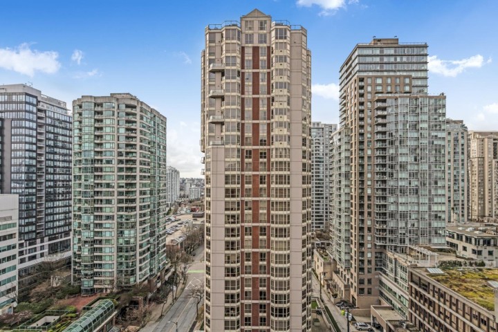 Photo 14 at 1404 - 819 Hamilton Street, Vancouver West