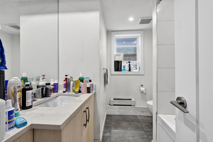Photo 26 at 5430 Melbourne Street, Collingwood VE, Vancouver East