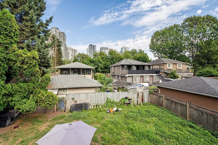 Photo 20 at 5430 Melbourne Street, Collingwood VE, Vancouver East