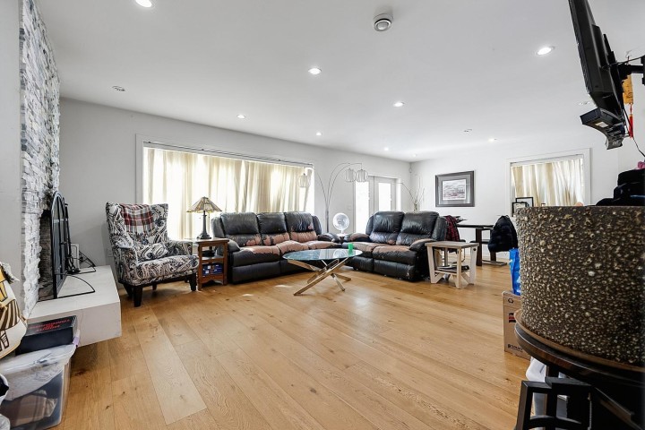 Photo 4 at 5430 Melbourne Street, Collingwood VE, Vancouver East