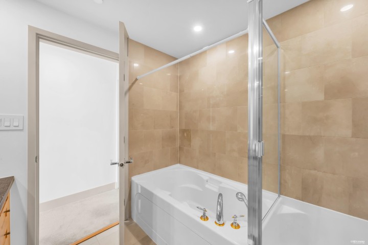 Photo 16 at 2502 - 1483 Homer Street, Yaletown, Vancouver West