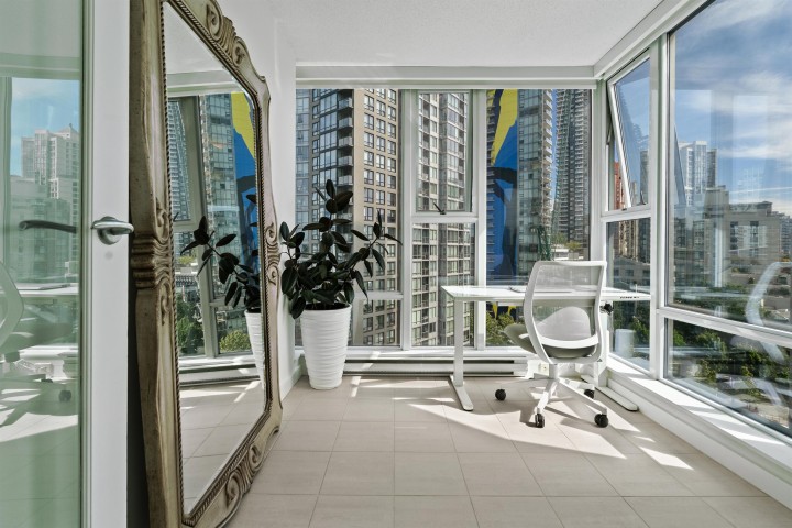 Photo 14 at 1207 - 455 Beach Crescent, Vancouver West