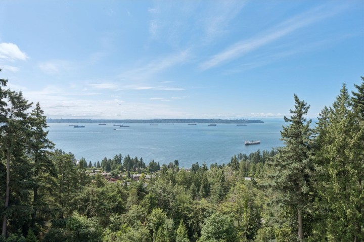 Photo 37 at 902 - 3355 Cypress Place, West Vancouver