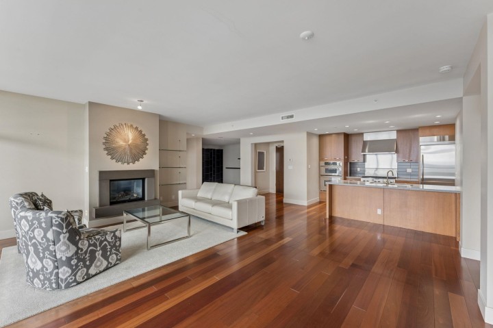Photo 11 at 902 - 3355 Cypress Place, West Vancouver