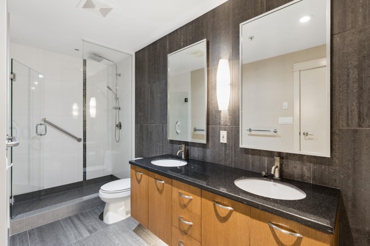 Photo 21 at 902 - 3355 Cypress Place, West Vancouver