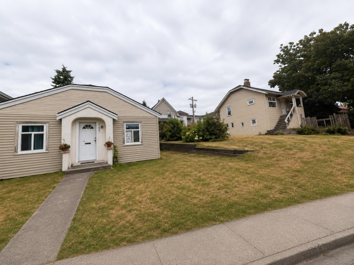 Photo 6 at 1237 E Broadway, Mount Pleasant VE, Vancouver East