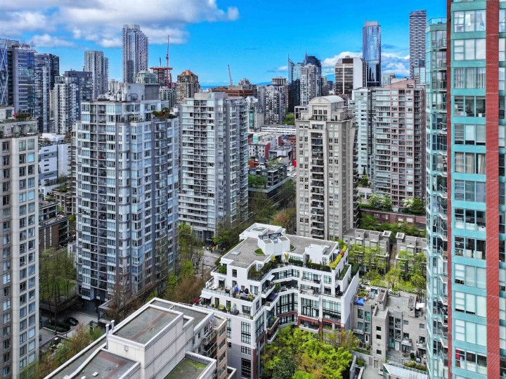 Photo 29 at 403 - 988 Richards Street, Yaletown, Vancouver West