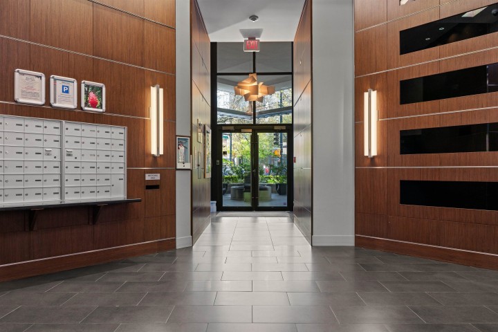Photo 25 at 403 - 988 Richards Street, Yaletown, Vancouver West